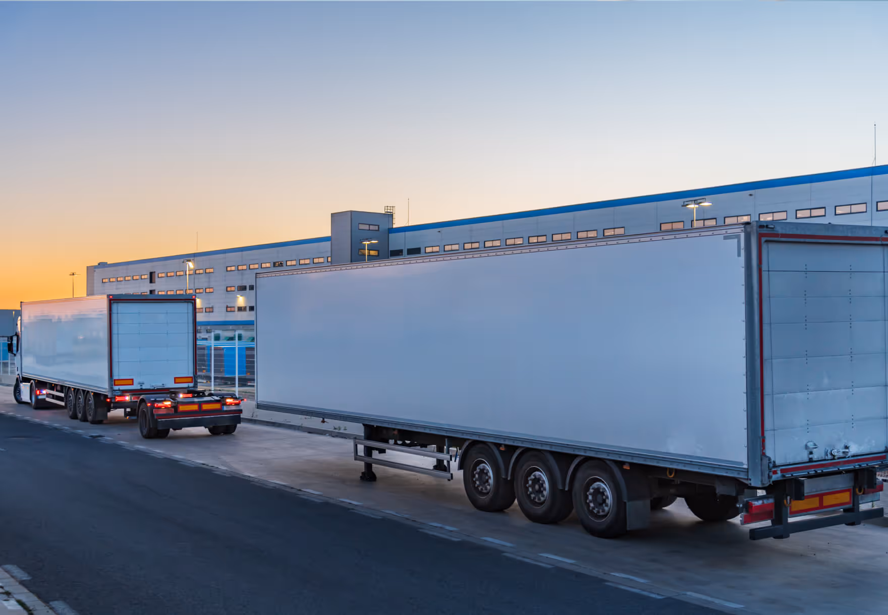 683d6e928512da2d73da7c56 Trailer